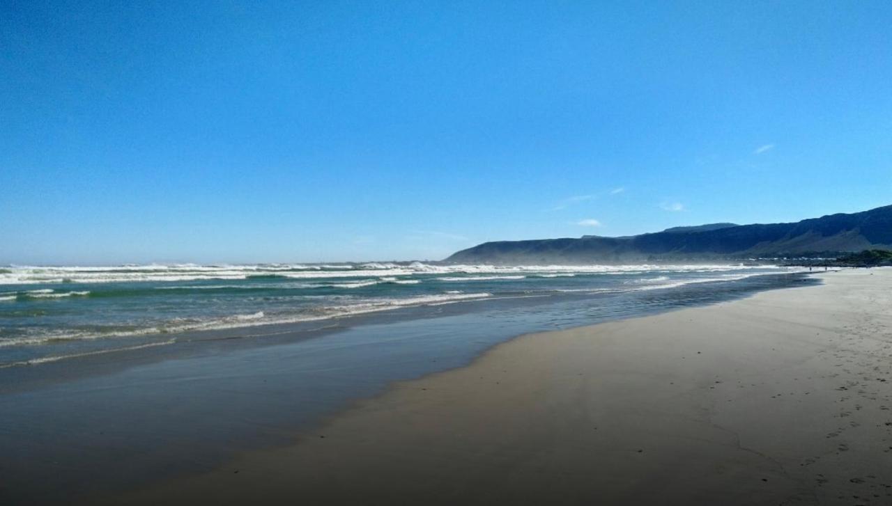 Hermanus Haven, Entire Home, On The Sea, Private Pool, Secure Екстериор снимка