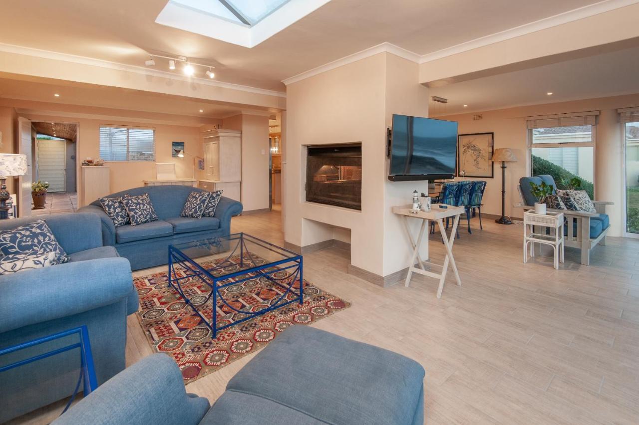 Hermanus Haven, Entire Home, On The Sea, Private Pool, Secure Екстериор снимка