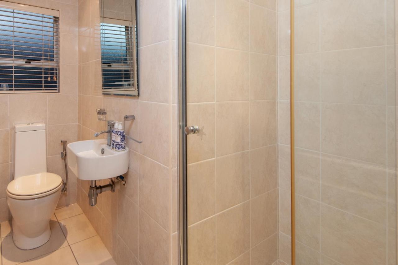 Hermanus Haven, Entire Home, On The Sea, Private Pool, Secure Екстериор снимка